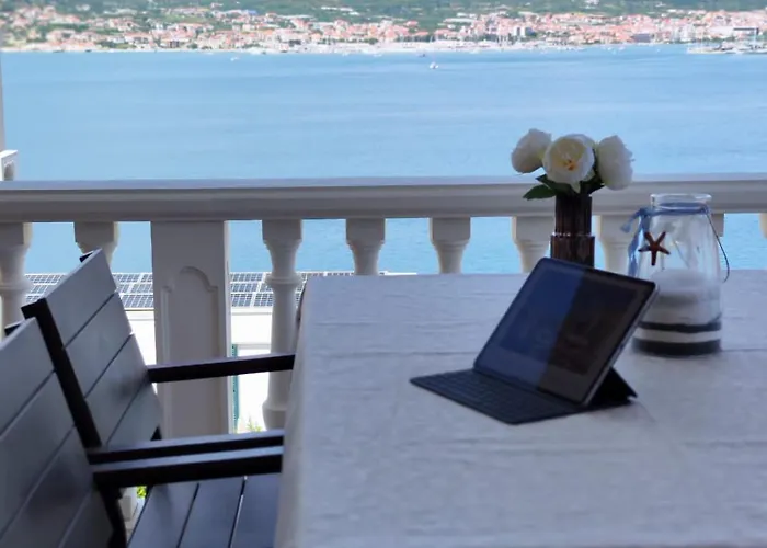 Apartment Roko Donji Okrug (Ciovo)